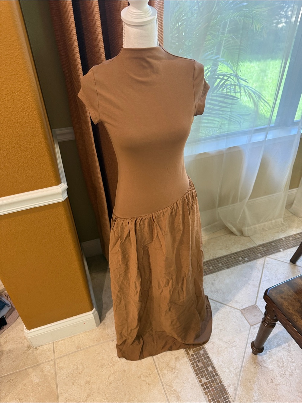 H&M Brown/Tan Short-Sleeve Maxi Dress